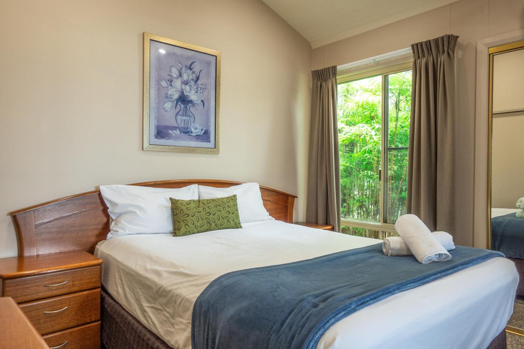 Tasman Holiday Parks - Rollingstone Luaran gambar