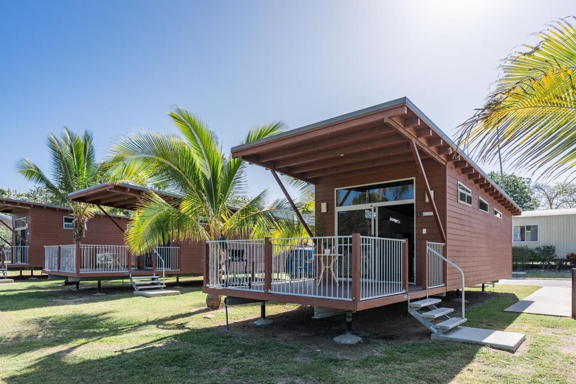 Tasman Holiday Parks - Rollingstone Luaran gambar